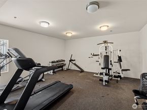 1900 NE 48th Street E205, Renton WA 98056