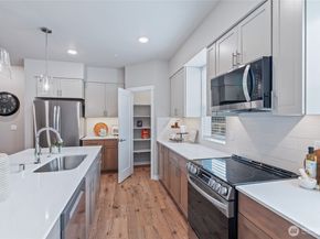 14424 Madison Way B2, Lynnwood WA 98087