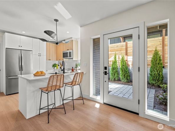 3024 NE 95th Street, Seattle WA 98115