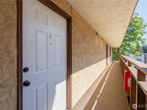 216 SW 154th Street 3, Burien WA 98166