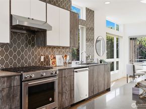 4008 Linden AVE N A, Seattle WA 98103