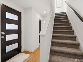 4008 Linden AVE N A, Seattle WA 98103