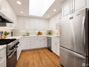 130 141st Place NE, Bellevue WA 98007