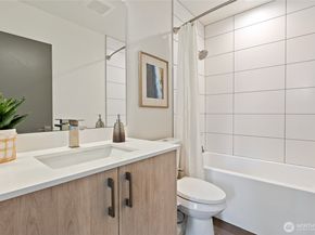 8424 24th Avenue SW, Seattle WA 98106