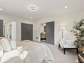 8424 24th Avenue SW, Seattle WA 98106