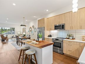 8424 24th Avenue SW, Seattle WA 98106