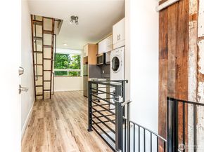 3855 21st Avenue SW, Seattle WA 98106