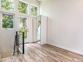 3855 21st Avenue SW, Seattle WA 98106