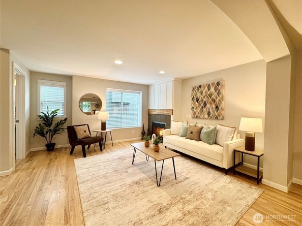 2138 N 113th Street B, Seattle WA 98133
