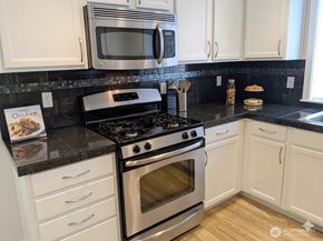 2138 N 113th Street B, Seattle WA 98133