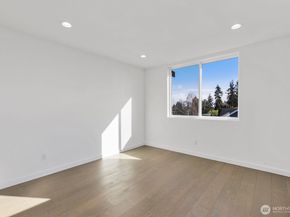 518 N 102nd Street, Seattle WA 98133