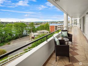 2565 Dexter Avenue N 303, Seattle WA 98109