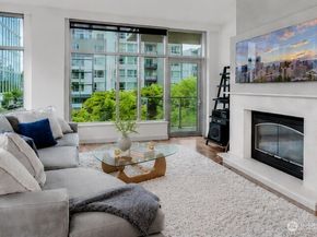 10610 NE 9th Place 400, Bellevue WA 98004