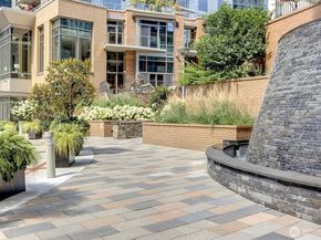 10610 NE 9th Place 400, Bellevue WA 98004