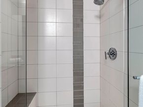 10610 NE 9th Place 400, Bellevue WA 98004