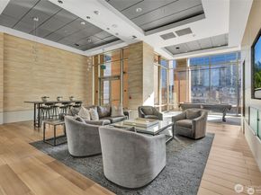 10610 NE 9th Place 400, Bellevue WA 98004