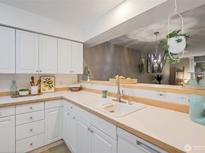 2300 Jefferson Avenue NE G128, Renton WA 98056
