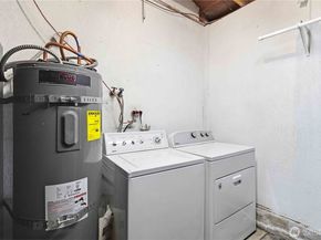 25327 118th Avenue SE, Kent WA 98030