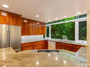 3315 129th Avenue NE, Bellevue WA 98005