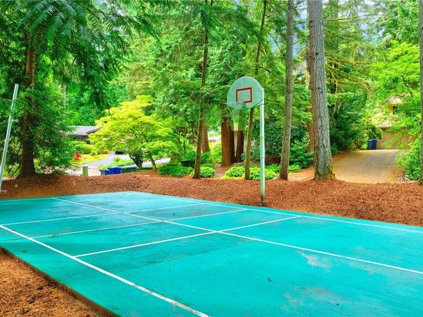 3315 129th Avenue NE, Bellevue WA 98005