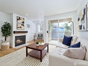 18523 68th Avenue NE 102, Kenmore WA 98028