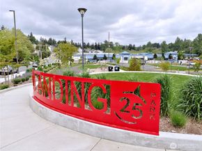 18523 68th Avenue NE 102, Kenmore WA 98028