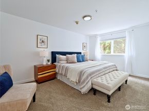 18523 68th Avenue NE 102, Kenmore WA 98028