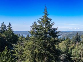 4825 88th Avenue SE, Mercer Island WA 98040