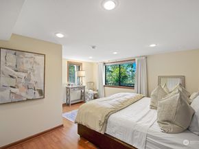 4825 88th Avenue SE, Mercer Island WA 98040