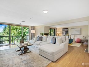 4825 88th Avenue SE, Mercer Island WA 98040
