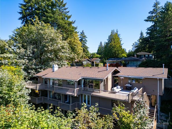 4825 88th Avenue SE, Mercer Island WA 98040