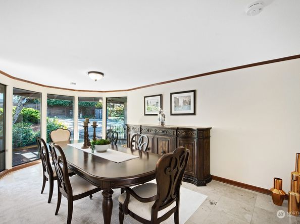 4825 88th Avenue SE, Mercer Island WA 98040