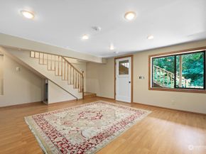 4825 88th Avenue SE, Mercer Island WA 98040