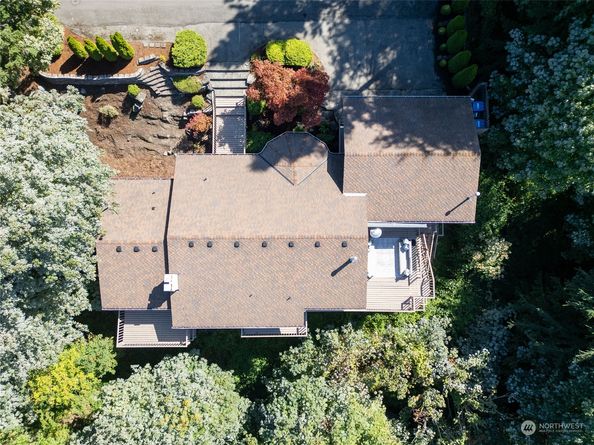 4825 88th Avenue SE, Mercer Island WA 98040
