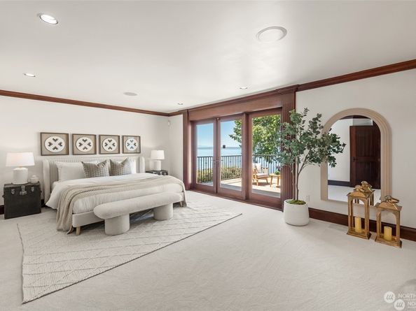 8711 Talbot Road, Edmonds WA 98026
