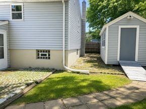62 School St, Stoughton MA 02072