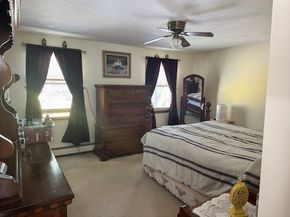 10 Pinecrest Rd 10, Uxbridge MA 01569
