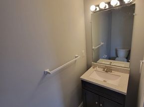 944 Warren Ave 2 F, Brockton MA 02301