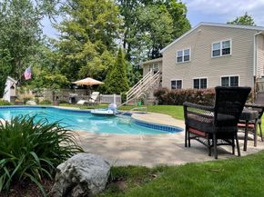 3 Berkshire Rd, Peabody MA 01960