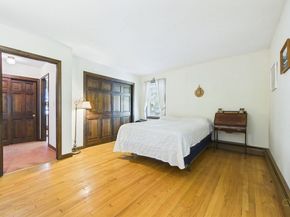 5 Barlow Ln, Mattapoisett MA 02739