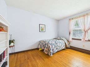 5 Barlow Ln, Mattapoisett MA 02739