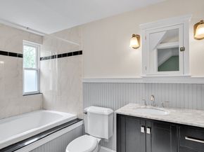86 Brown St 4, Waltham MA 02453