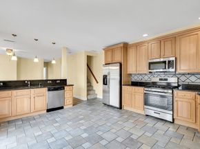 86 Brown St 4, Waltham MA 02453