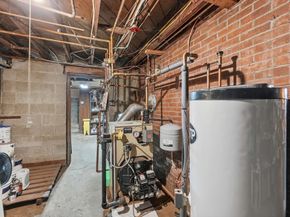 11 Paul St, Auburn MA 01501