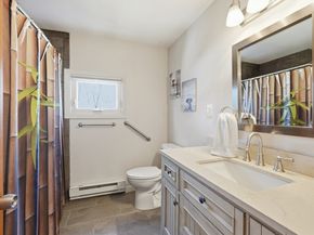 11 Paul St, Auburn MA 01501