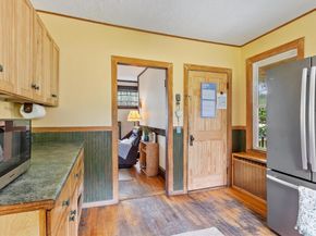 11 Wakefield St, Worcester MA 01605
