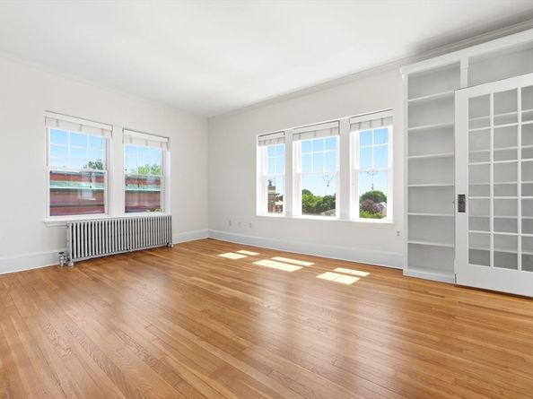 21 Bradlee Rd 54, Medford MA 02155