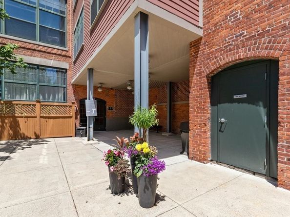 60 Dudley St 322, Chelsea MA 02150