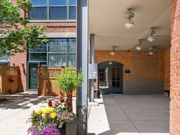 60 Dudley St 322, Chelsea MA 02150