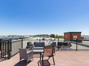 60 Dudley St 322, Chelsea MA 02150
